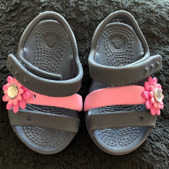 CROCS Shoes Crocs Baby Girl Sandals Size 4 2 35 Poshmark